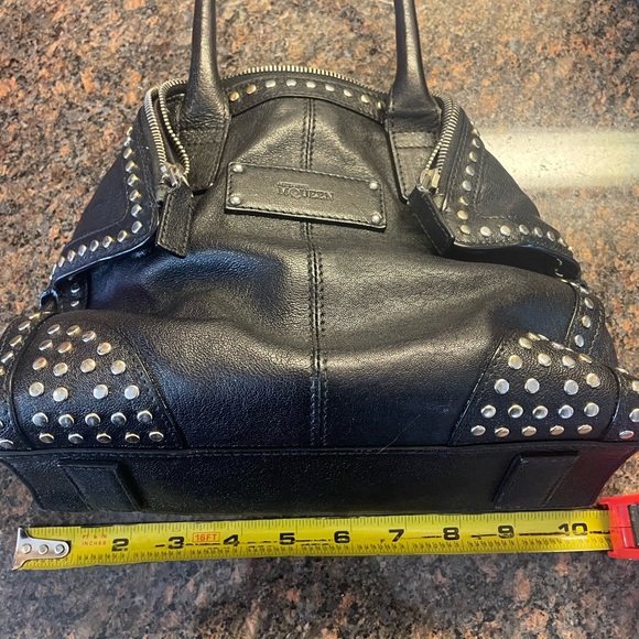 Alexander McQueen De Manta Tote Studded Leather Mini - Picture 9 of 10
